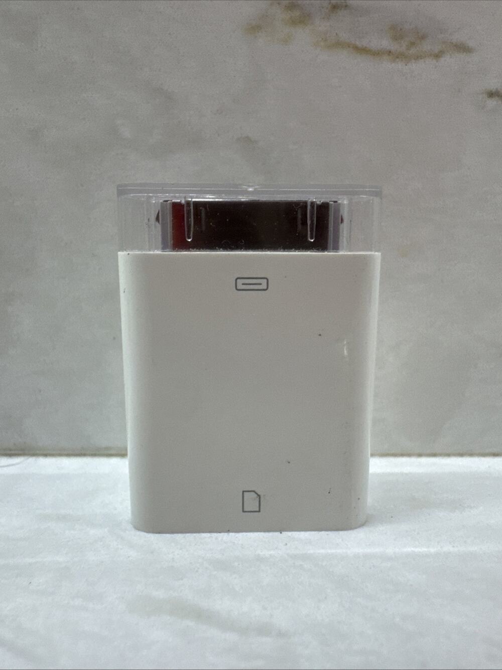 Apple A1362 iPad Iphone Adapter - SD Card Reader- K1a